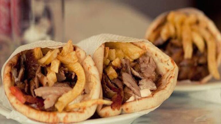 Αυξάνεται το σουβλάκι στα 2,80 ευρώ