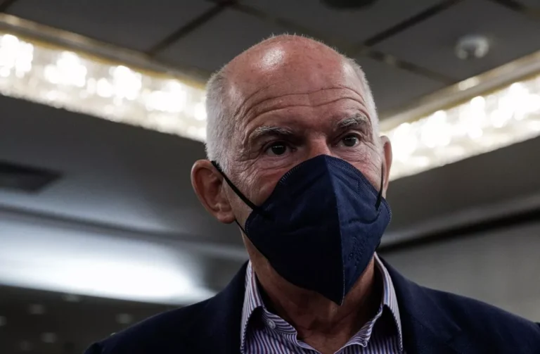 Πάτησε το κουμπί ο Γιώργος Παπανδρέου; «Αφετηρία νέων αγώνων η 18 Οκτώβρη 2021» λέει