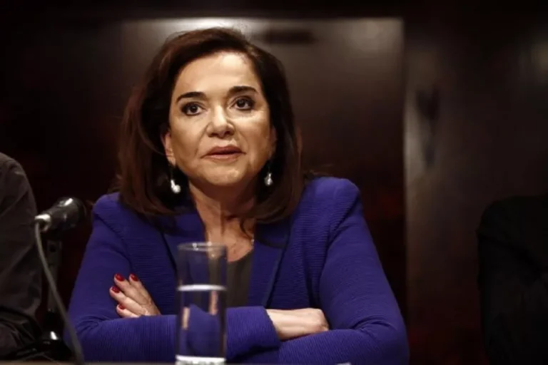 Γιατί είμαστε τόσο σκατόψυχοι;