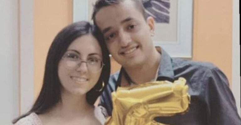 «Σας έβλεπα κάθε πρωί ευτυχισμένους αγκαλιά»: Το συγκινητικό αντίο του καθηγητή στους μαθητές του Άρη και Κλαίρη