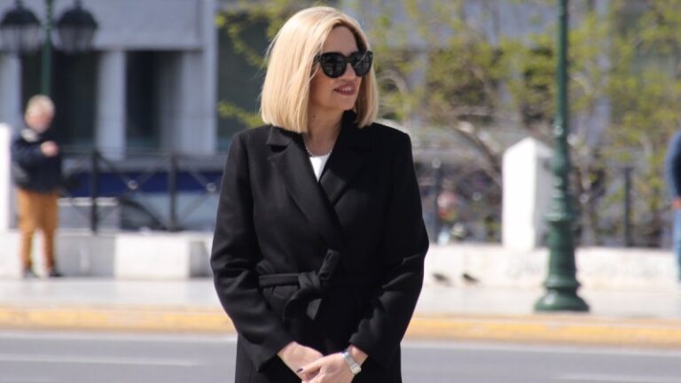 Φώφη Γεννηματά: Ο σύζυγος και τα τρία παιδιά – Το βιογραφικό της γυναίκας που πάλεψε σκληρά με τον καρκίνο