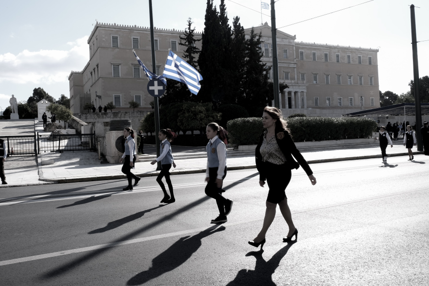 parelasi-syntagma-17