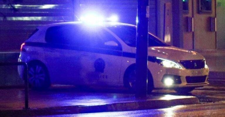 Σοκ στον Ασπρόπυργο: Κλείδωσαν μικρά παιδιά σε πορτ μπαγκάζ