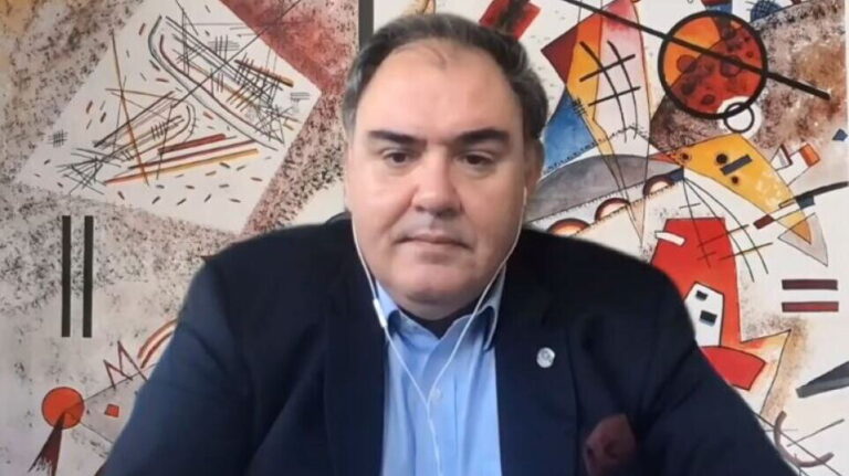 Σαρηγιάννης: «Αν δεν πάρουμε νέα μέτρα 5000 κρούσματα την μέρα τον Νοέμβριο»