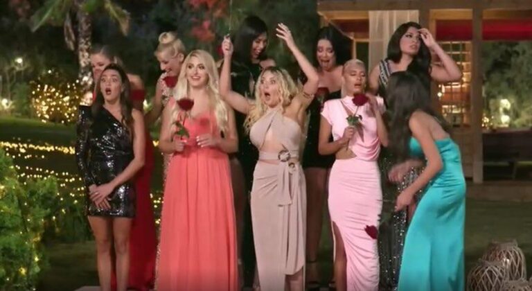 The Bachelor: Αποχώρησε κοπέλα και πανηγύρισαν ζητωκραύγασαν τα υπόλοιπα κορίτσια