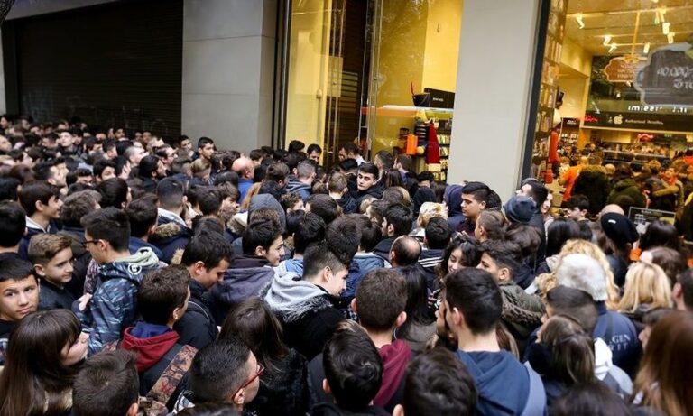 Σήμερα είναι Black Friday – Γιατί ονομάστηκε έτσι και τι να κάνετε για να μην σας πιάσουν κορόιδα