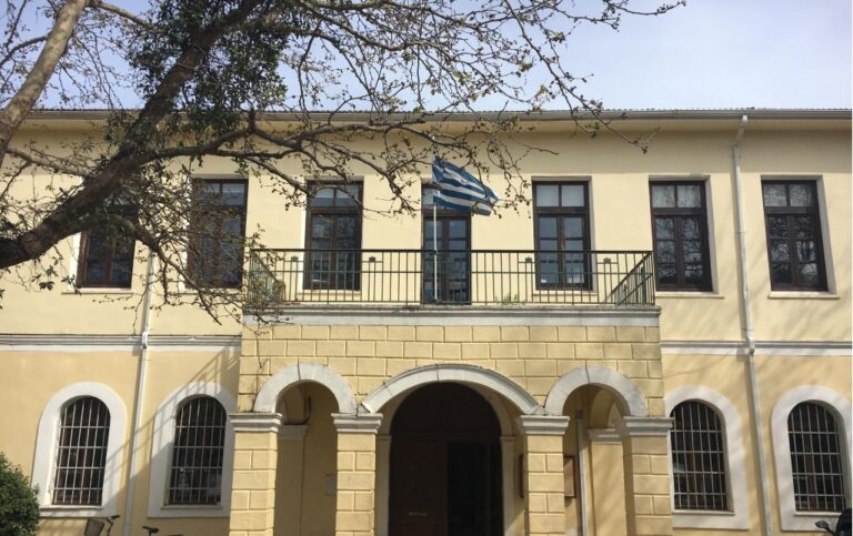 Πρέβεζα: Στον εισαγγελέα αρνητές γονείς   8 μαθητών που δεν έστελναν τα παιδιά τους σχολείο