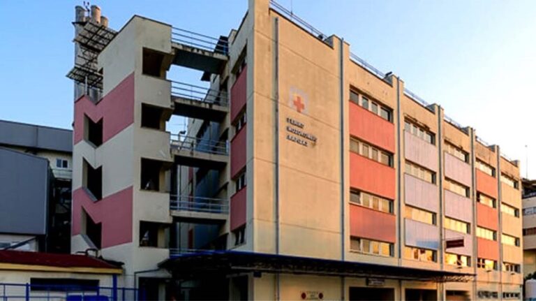 Καρδίτσα: Πατέρας και γιος έχασαν τη ζωή τους από κορωνοϊό