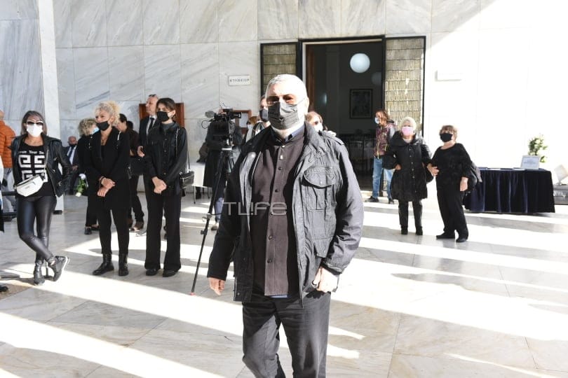 Κηδεία Χρήστου Κυριαζή: Θλίψη στο «τελευταίο αντίο» στο Α’ Νεκροταφείο 8 kideia 8