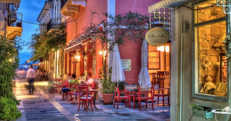 To Ναύπλιο στη λίστα του CNΝ με τις 15 πιο όμορφες μικρές πόλεις της Ευρώπης