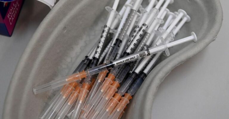 «Παγωμάρα» από την αποκάλυψη της ΕΡΤ για τα ποσοστά εμβολιασμένων που νοσηλεύονται σε νοσοκομεία