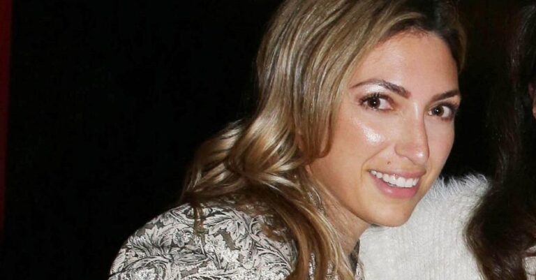 Συγκλονίζει η Κρίστη Παπαδοπούλου – «Έπεσαν τα μαλλιά μου, φορούσα μαντήλι και περούκα»