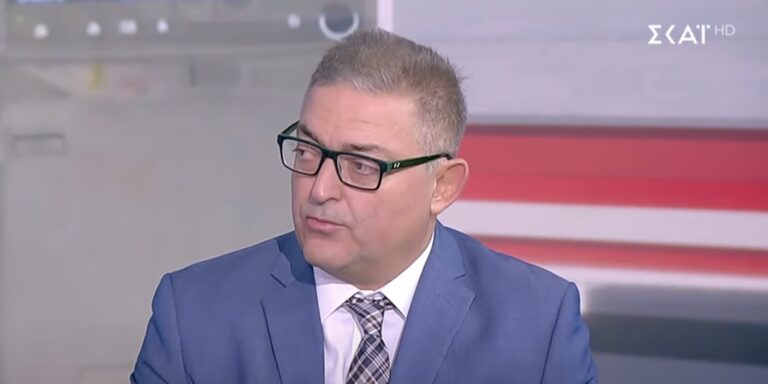 Βασιλακόπουλος: «Δύσκολα Χριστούγεννα – Πολλές απώλειες λόγω αρνητών»