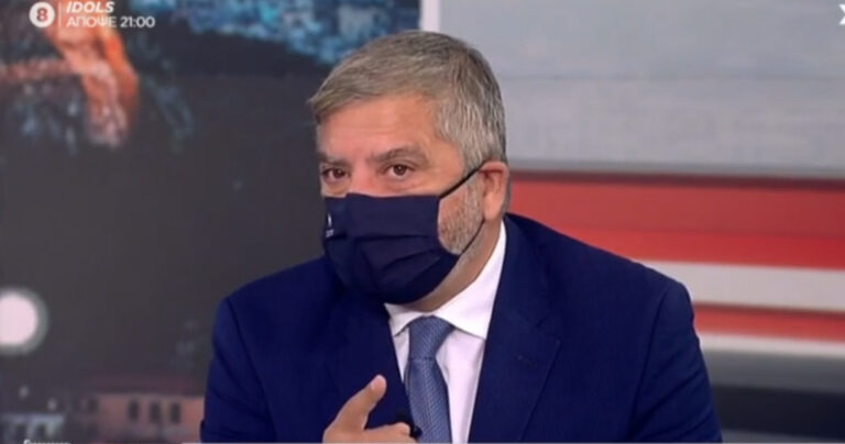 Πατούλης: «Η κοινωνία κινδυνεύει από εκείνον που δεν εμβολιάζεται»