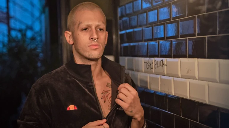 Τάσος Ξιαρχό: «Βρέθηκε» στο TikTok – «Σήμερα προσπάθησα να αυτοκτονήσω, παρακαλούσα τα χάπια να μου πάρουν τη ζωή»