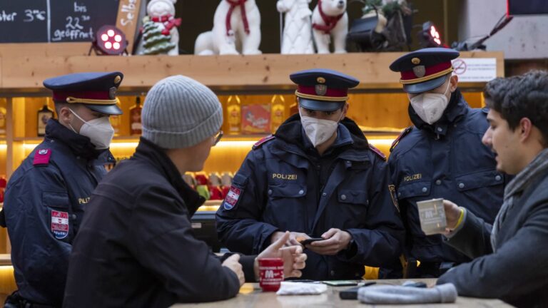 Αυστρία: Πρόστιμα έως και 600 ευρώ ανά τρίμηνο για τους ανεμβολίαστους