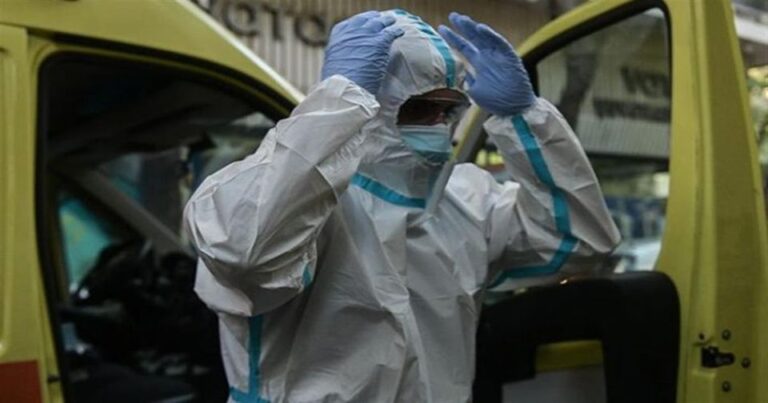 Πρώτο κρούσμα μετάλλαξης Όμικρον στην Ελλάδα: Γιατί το κρύβουν, πότε θα το ανακοινώσουν