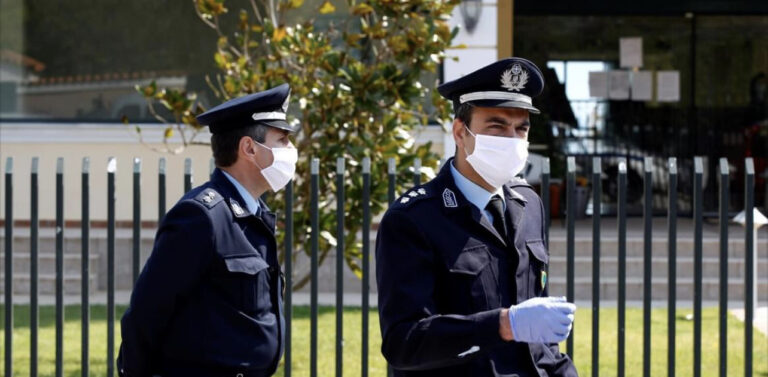 Κορωνοϊός: Τι γίνεται εάν δεν πληρώσετε το πρόστιμο για τη μη χρήση μάσκας