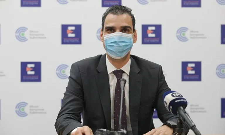 Στους 3 μήνες από τη δεύτερη δόση η αναμνηστική ανακοίνωσε ο Μάριος Θεμιστοκλέους