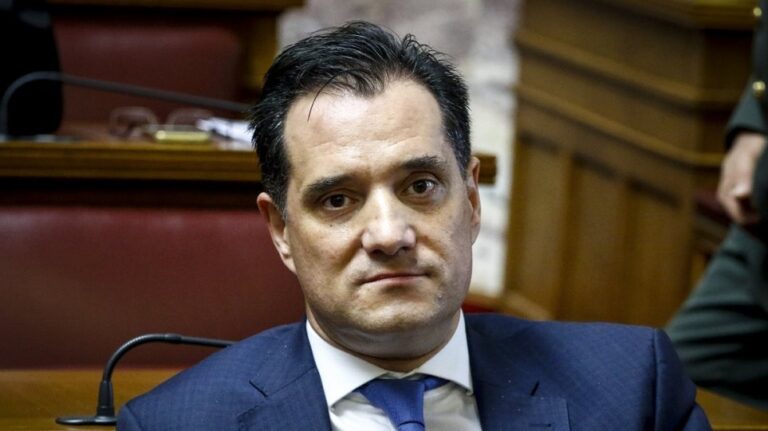 Άδωνις: «Ο Πολάκης είναι ο αρχηγός των αντιεμβολιαστών στην Ελλάδα»