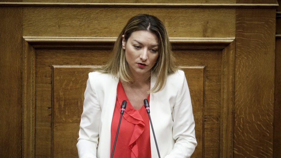 gkara syriza 645
