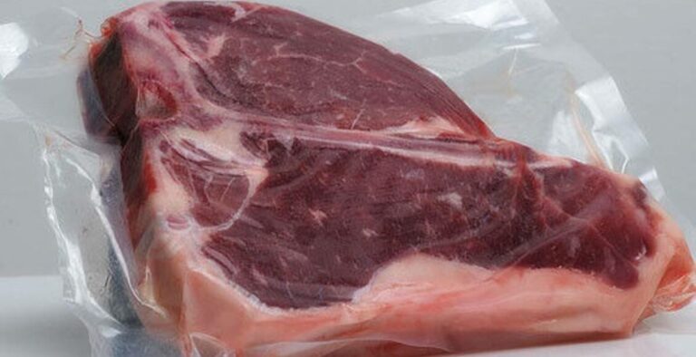 Πάτρα: Άπορος παρέλαβε κρέας που «έκρυβε» έκπληξη και… πήγε στον Εισαγγελέα