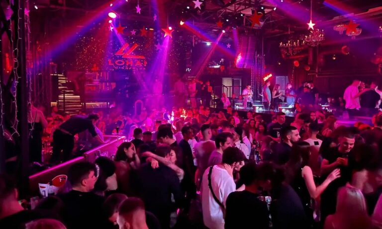 Απίστευτες εικόνες στο Lohan: «Ασφυκτιούσε» από κόσμο, ενώ η ΕΛ.ΑΣ. το είχε κλείσει για παραβάσεις