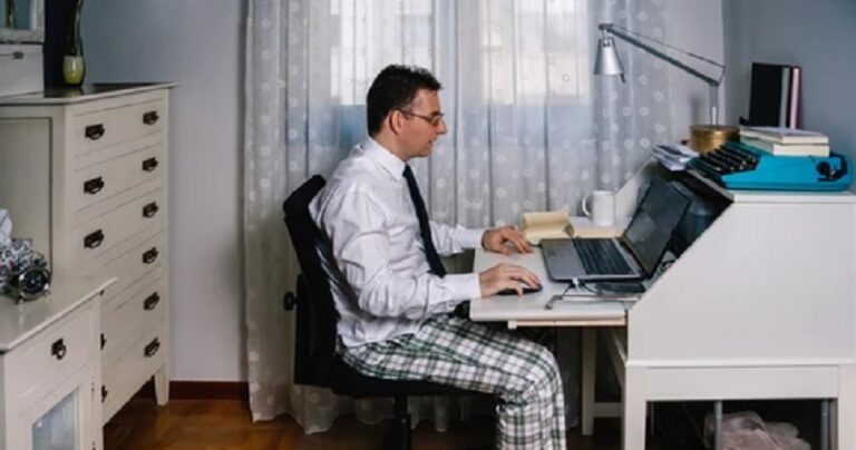 Γερμανός χτύπησε ενώ δούλευε από το σπίτι και θα πάρει αποζημίωση για εργατικό ατύχημα