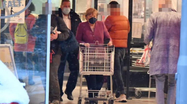 Η συνταξιούχος Μέρκελ πήγε στο σούπερ μάρκετ – Λαμβάνει 15.000 ευρώ το μήνα σύνταξη