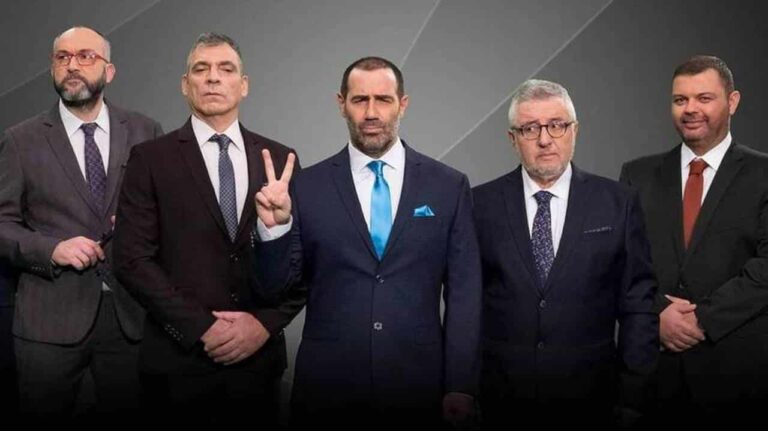 «Ράδιο Αρβύλα»: Ποιος παίρνει τη θέση του Στάθη Παναγιωτόπουλου;