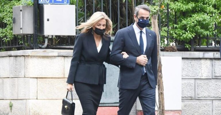 Μαρέβα Γκραμπόφσκι-Μητσοτάκη: Όλοι μιλάνε για το το μοντέρνο ταγέρ της και τις στιλάτες γόβες της