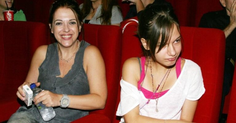 Φωτογραφία με την κούκλα κόρη της που γιορτάζει δημοσίευε η Ελένη Ράντου