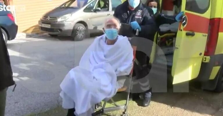 Αγνώριστος ο Βασίλης Λεβέντης που βγήκε από το νοσοκομείο