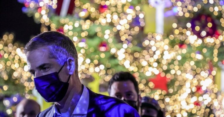 Ο Δήμος Αθηναίων απαντά για τη συναυλία του Σάκη Ρουβά «των 211.000 ευρώ»