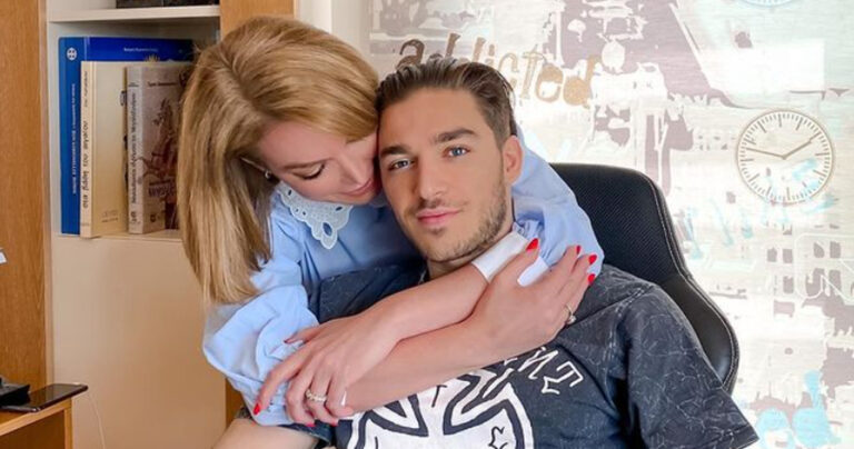 Τατιάνα Στεφανίδου: Οι νέες φωτογραφίες με τον γιο της και η τεράστια ομοιότητά τους