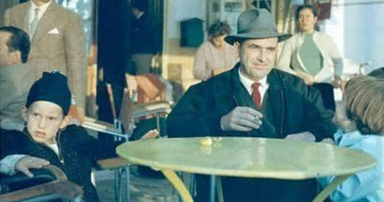Μπορείτε να μαντέψετε ποιό είναι το μικρό αγόρι στη φωτογραφία;