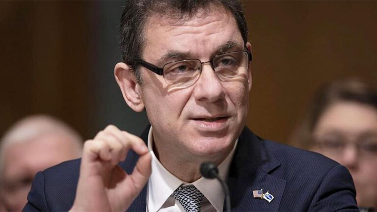 Μπουρλά: «Θα πάρουμε τις ζωές μας πίσω την Ανοιξη»