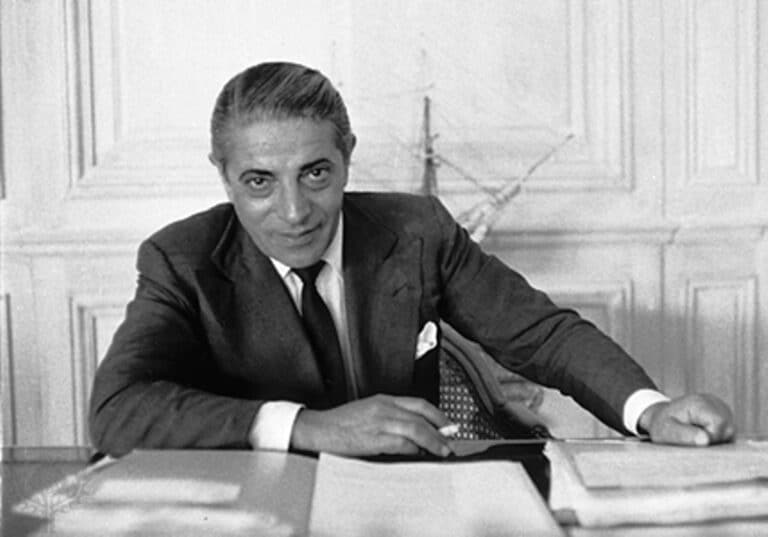Το κóλπο του Αριστότελη Ωνάση που τον έφερε στη κορuφń