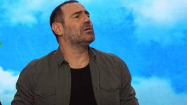 Βυθισμένος στην θλίψη ο Αντώνης Κανάκης – Το έμαθε μετά το τέλος του Ράδιο Αρβύλα