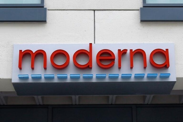 Moderna: Πιθανή η τέταρτη δόση εμβολίου κατά του κορονοϊού το φθινόπωρο