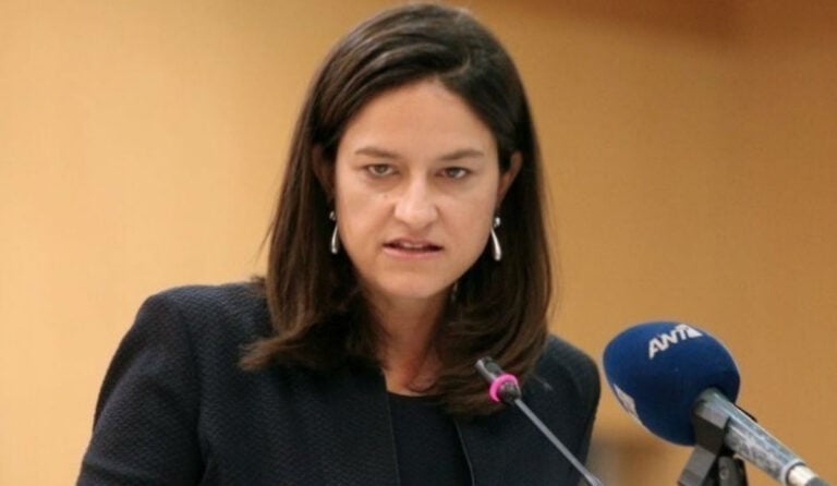 Κυνική Κεραμέως: «Με ανοιχτά σχολεία τα κρούσματα θα αυξηθούν!»