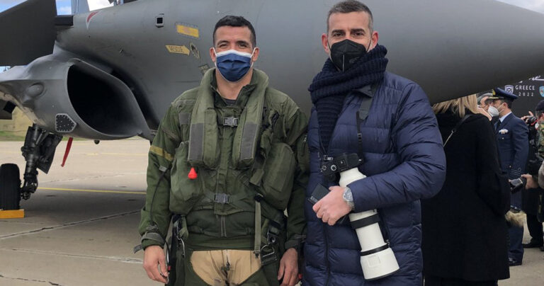 Rafale: Γάλλος εκπαιδευτής αποθεώνει τους Έλληνες πιλότους: «Πραγματικά είναι πολύ καλοί χειριστές!»