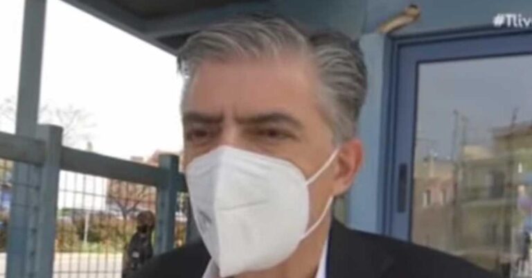 Έκοψε την ζωντανή σύνδεση ο Ευαγγελάτος μόλις πολίτες άρχισαν να βρίζουν χυδαία τον πρωθυπουργό