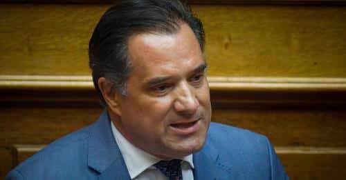 Δημοσιογράφος του Bloomberg προς Άδωνις: «Τα τεστ στη Βρετανία είναι δωρεάν. Για όνομα του Θεού, κάντε την έρευνά σας»