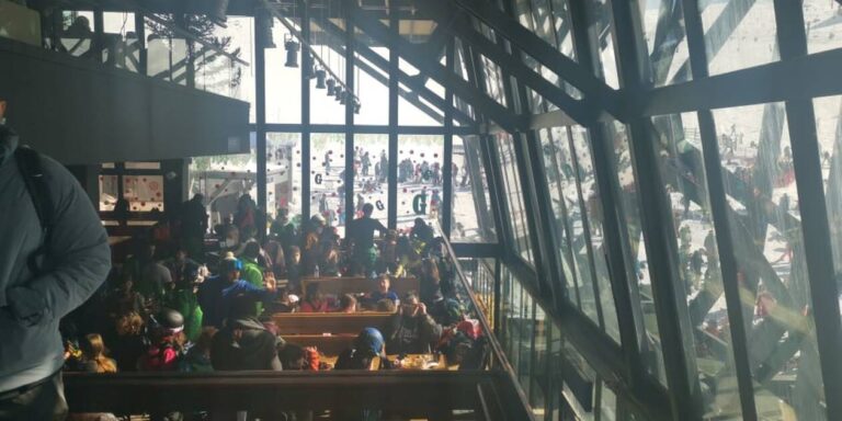 Χιονοδρομικό κέντρο Παρνασσού: Οι επισκέπτες μπαίνουν χωρίς πιστοποιητικά στο σαλέ