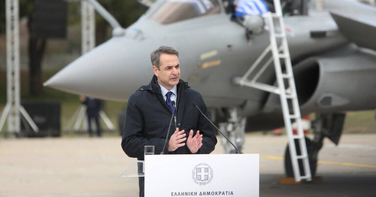Μήνυμα Μητσοτάκης σε Έλληνες: «Η Ελλάδα αλλάζει και ακμάζει»