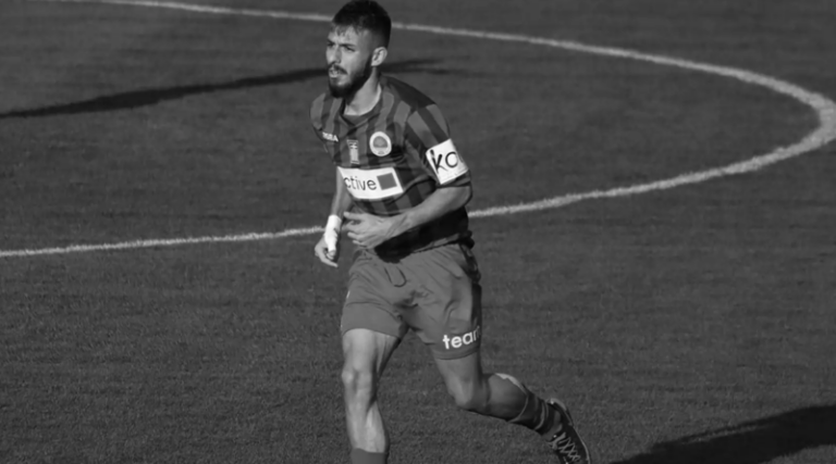 Πέθανε ο 22χρονος ποδοσφαιριστής της Ηλιούπολης που κατέρρευσε μέσα στο γήπεδο