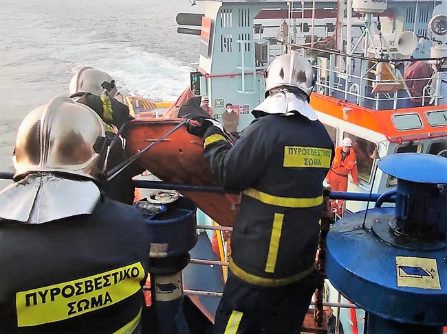 Euroferry Olympia: Ελληνας ο νεκρός στο πλοίο - Σοκαριστικές εικόνες από την ανάσυρση της σορού