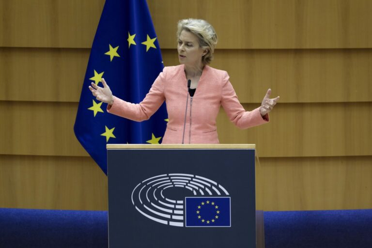 ΕΕ: «Η Ρωσία θα αντιμετωπίσει τις σκληρότερες κυρώσεις που έχουμε ποτέ επιβάλει»