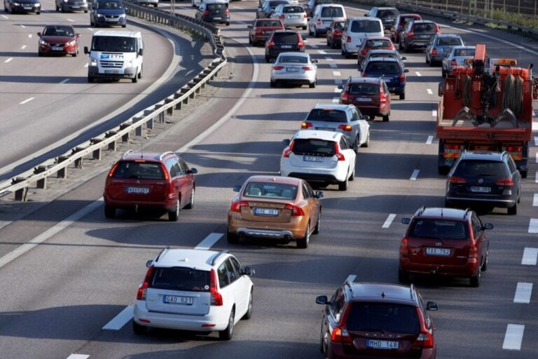 Τι σημαίνει αν δείτε το γράμμα «Σ» σε παρμπρίζ αυτοκινήτου